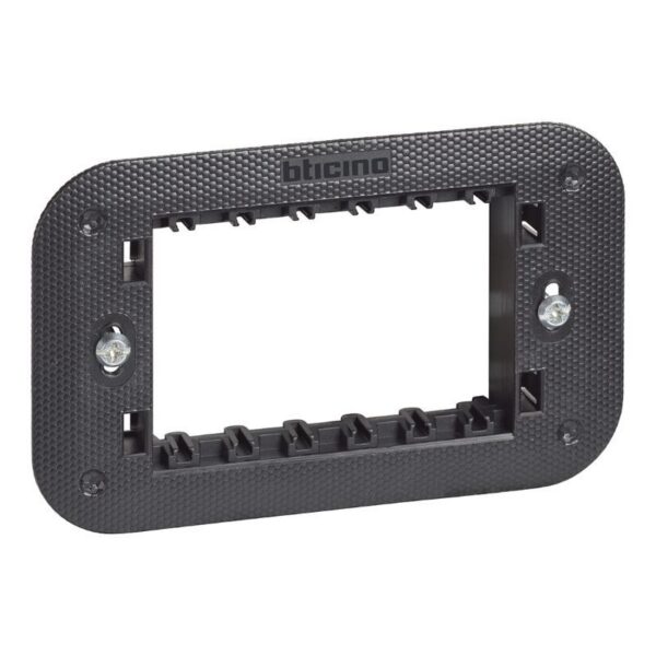 bTicino Living Now (B03) montageframe 3 modules