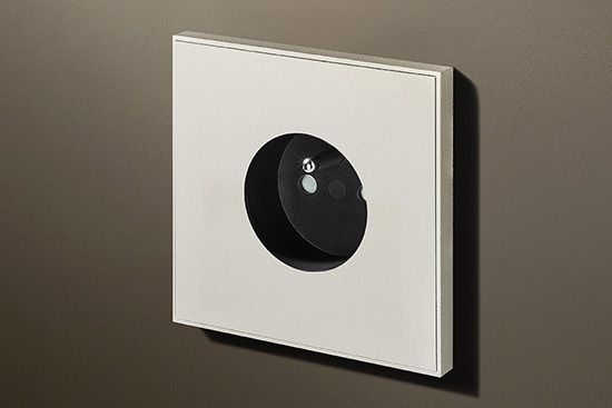 Lithoss Select (19) stopcontact textured white