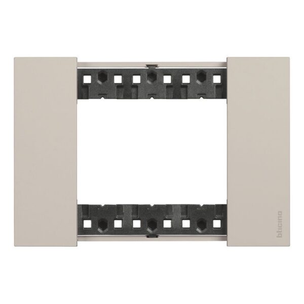 bTicino Living Now (B04) afwerkkader 3 modules zand