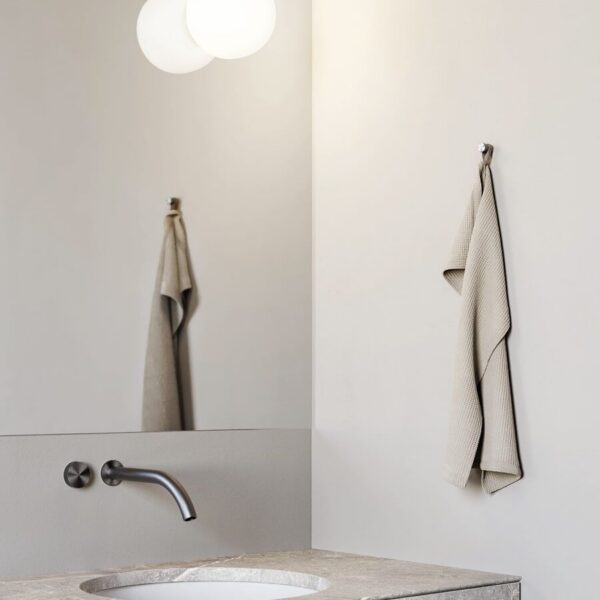 Volum Mirror 29 Wall